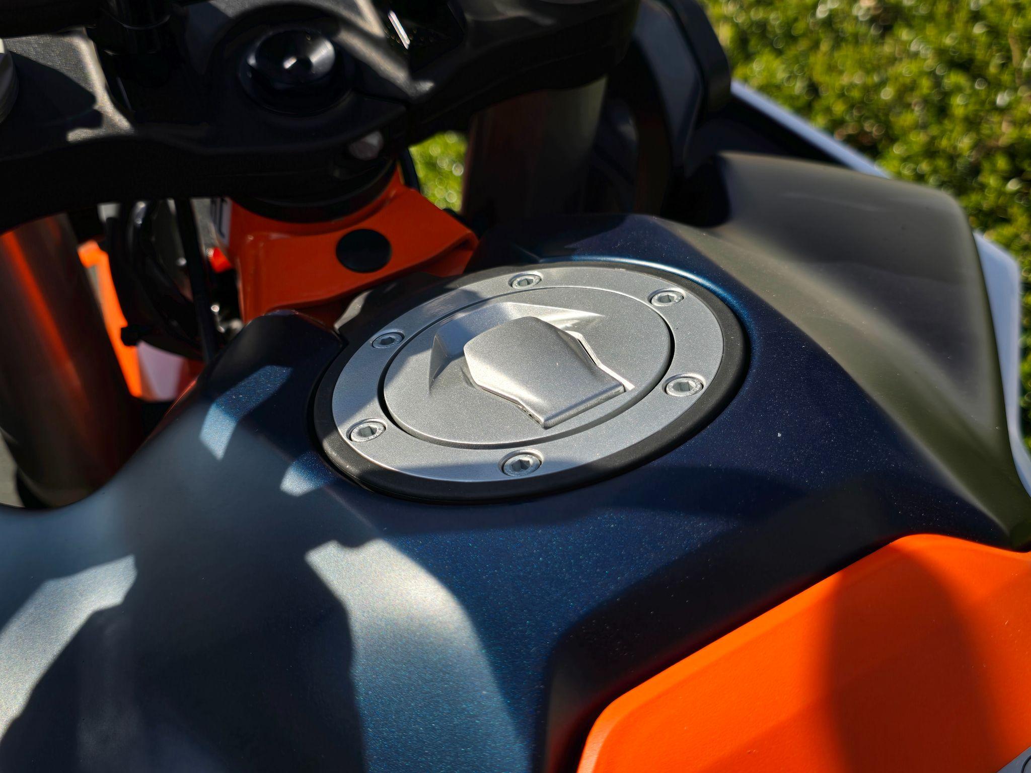 SOLD 2025 KTM 890 R Euro 5